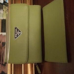 Vintage wallet / checkbook set